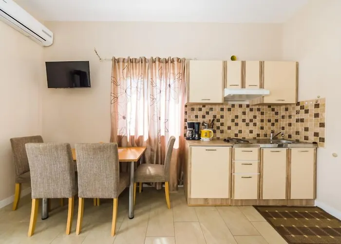 Apartamento With Parking Space Zaton, Zadar - 15000